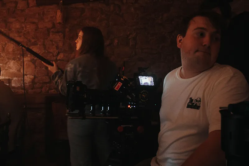 Behind the Scenes – Eine Partie Ungelegenheiten