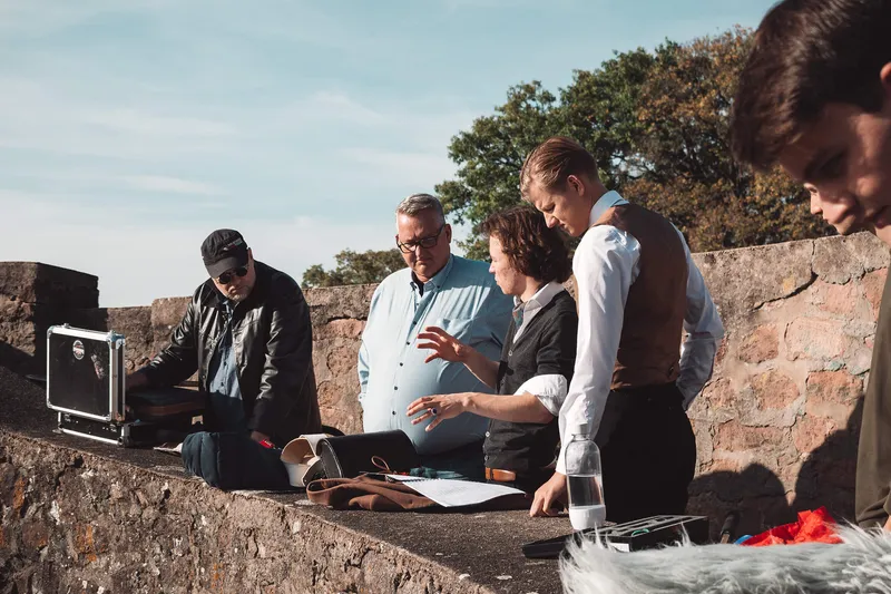 Behind the Scenes – Eine Partie Ungelegenheiten
